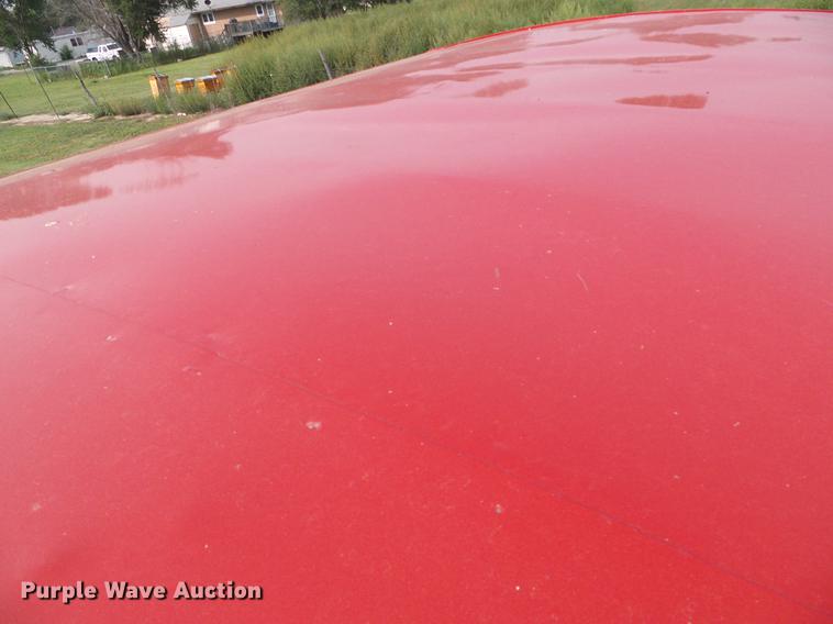 image for item DD5862 1999 Titan Classic livestock trailer