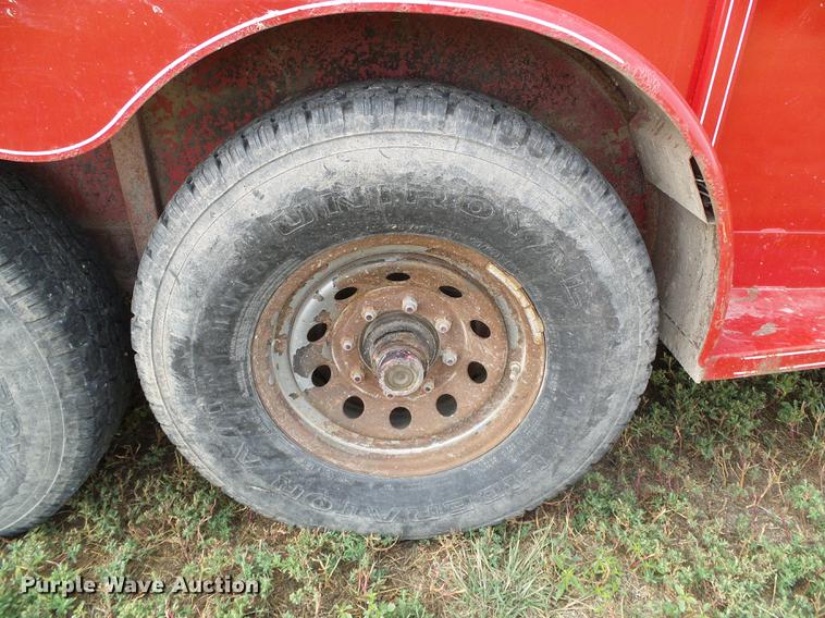 image for item DD5862 1999 Titan Classic livestock trailer