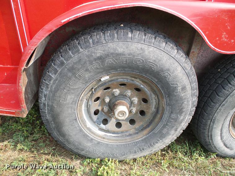 image for item DD5862 1999 Titan Classic livestock trailer