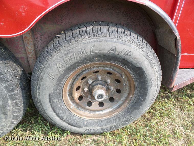 image for item DD5862 1999 Titan Classic livestock trailer