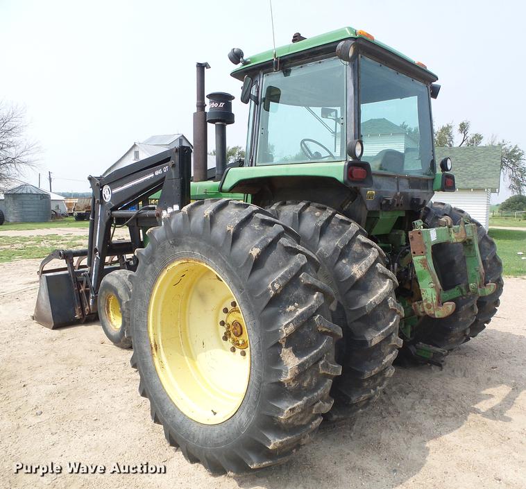 image for item DD5865 1979 John Deere 4440 tractor
