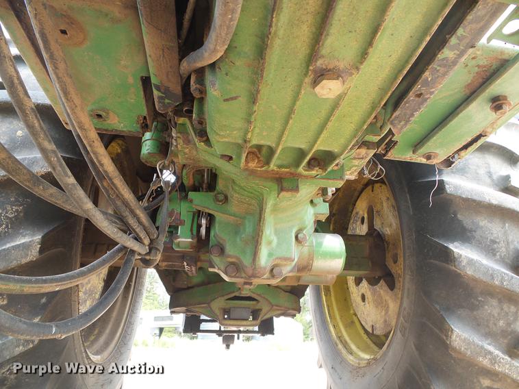 image for item DD5865 1979 John Deere 4440 tractor