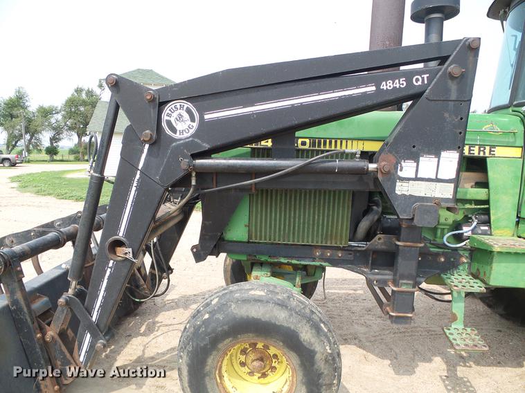 image for item DD5865 1979 John Deere 4440 tractor