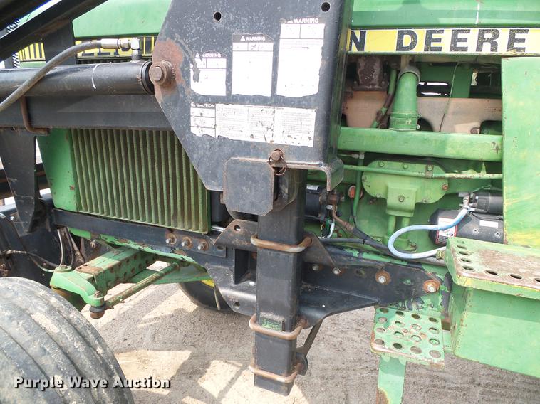 image for item DD5865 1979 John Deere 4440 tractor