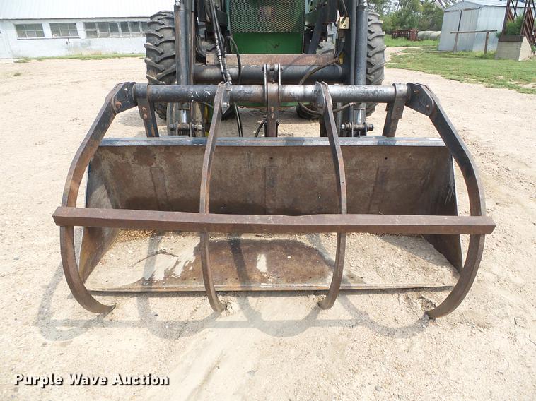 image for item DD5865 1979 John Deere 4440 tractor