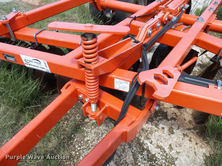 image for item DD5927 2013 Kuhn-krause 8100 tandem disk