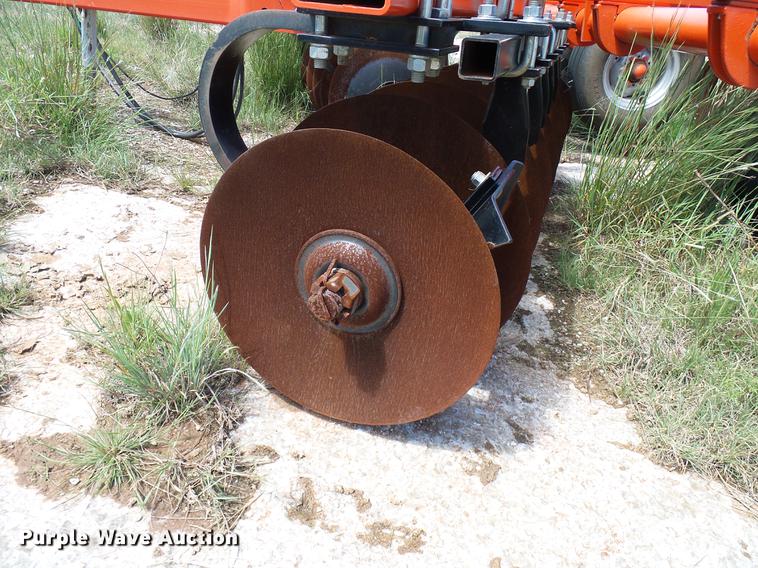 image for item DD5927 2013 Kuhn-krause 8100 tandem disk
