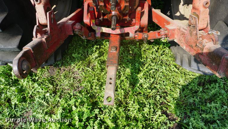 image for item DD6419 1972 International 1466 tractor