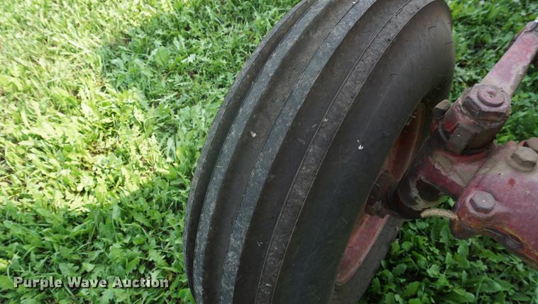 image for item DD6419 1972 International 1466 tractor