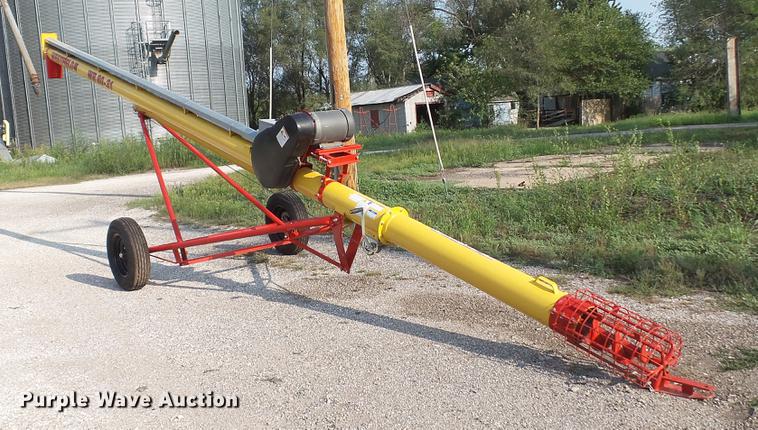 image for item DD7357 Westfield WR80-31 grain auger