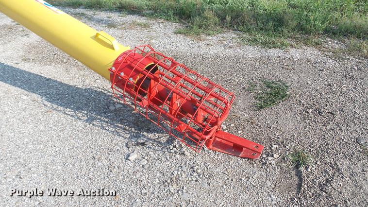 image for item DD7357 Westfield WR80-31 grain auger