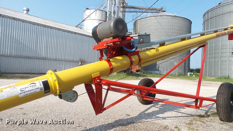 image for item DD7357 Westfield WR80-31 grain auger