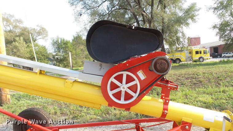 image for item DD7357 Westfield WR80-31 grain auger