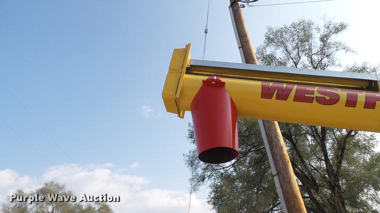 image for item DD7357 Westfield WR80-31 grain auger