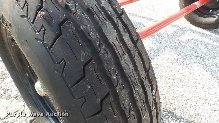 image for item DD7357 Westfield WR80-31 grain auger