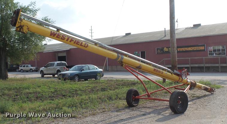 image for item DD7358 Westfield WR80-31 grain auger
