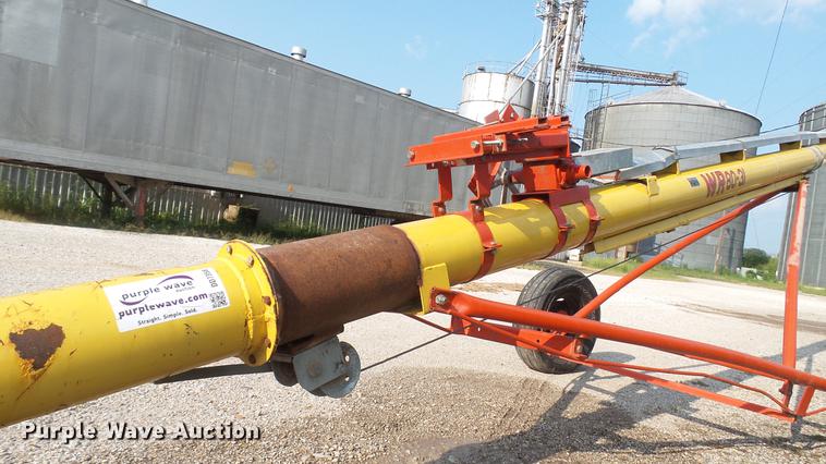 image for item DD7358 Westfield WR80-31 grain auger