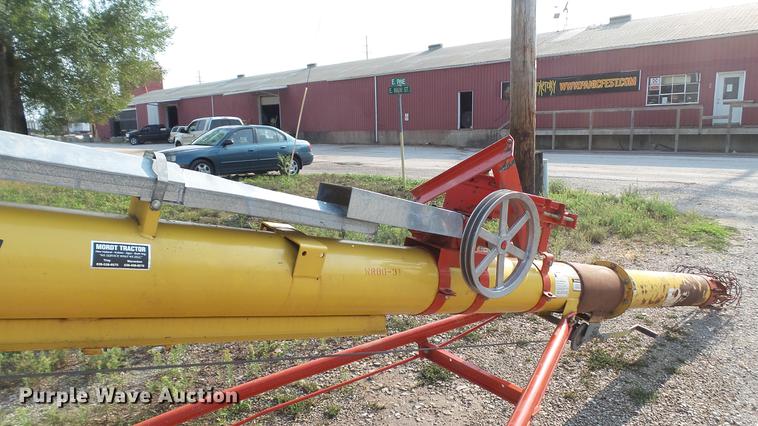 image for item DD7358 Westfield WR80-31 grain auger