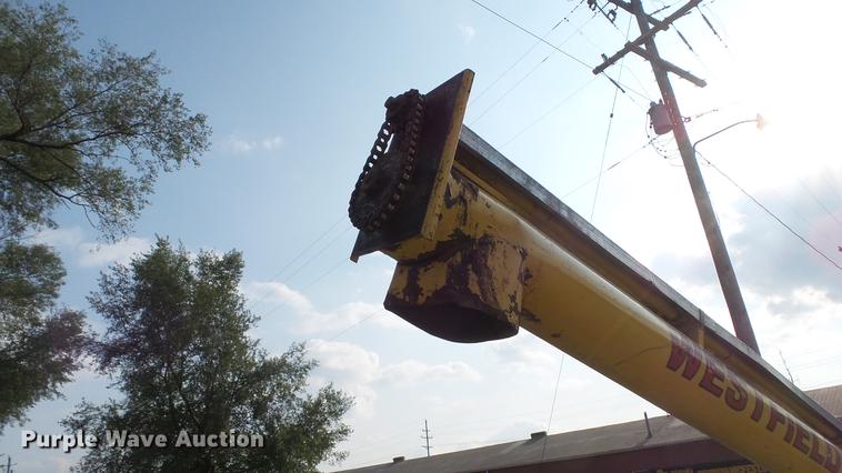 image for item DD7358 Westfield WR80-31 grain auger