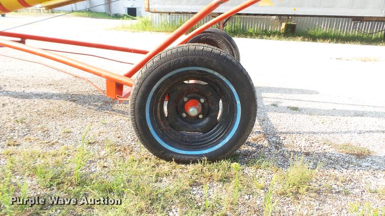 image for item DD7358 Westfield WR80-31 grain auger