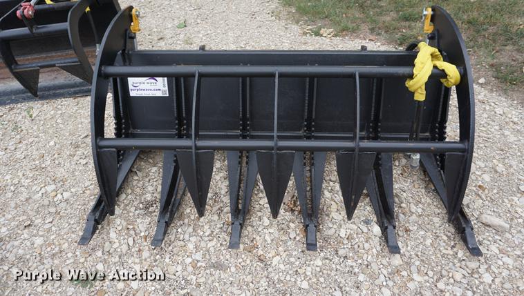 image for item DD7885 Skid steer root grapple bucket