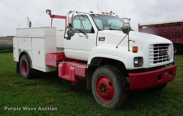 image for item DD7910 1998 GMC C7500 service truck with crane