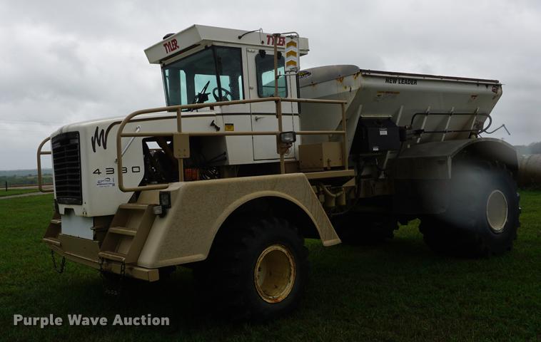 image for item DD7911 1998 Tyler 4330 applicator