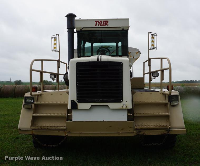 image for item DD7911 1998 Tyler 4330 applicator