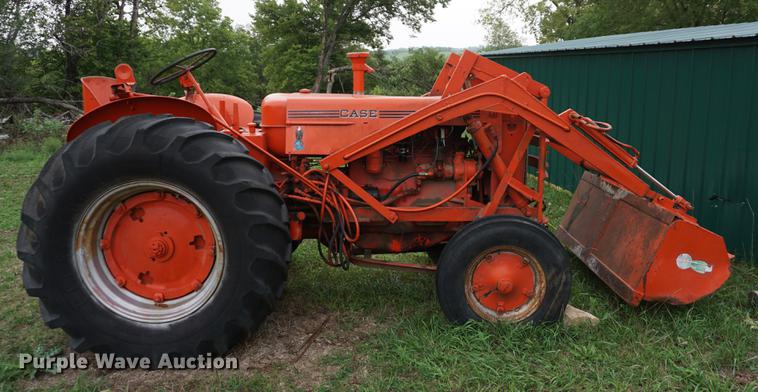 image for item DD7914 1948 Case LAI tractor