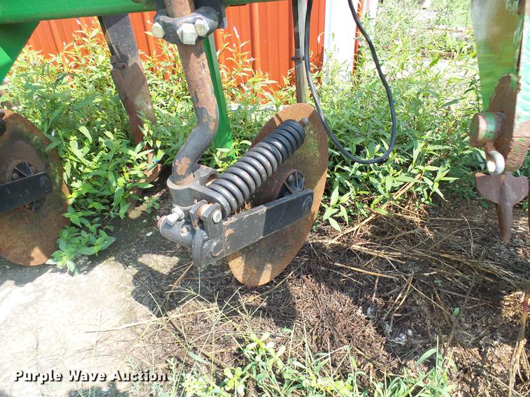 image for item DE5164 John Deere 2100 in-line ripper