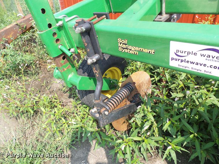 image for item DE5164 John Deere 2100 in-line ripper