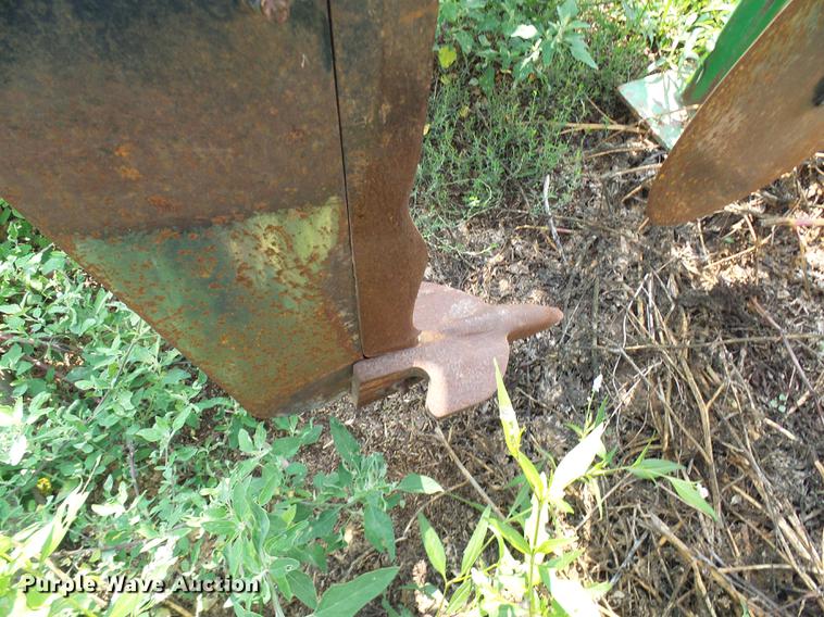 image for item DE5164 John Deere 2100 in-line ripper