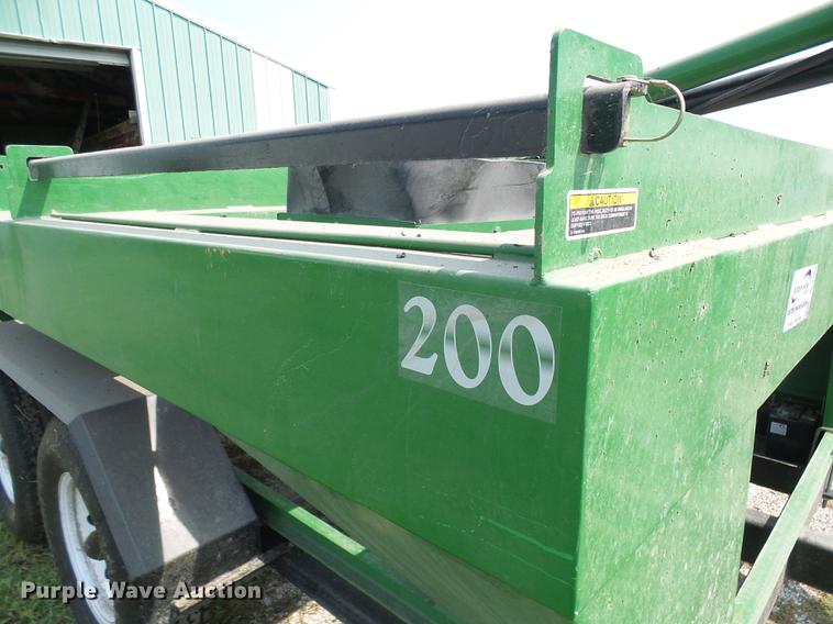 image for item DE5165 Patriot 200 seed tender trailer