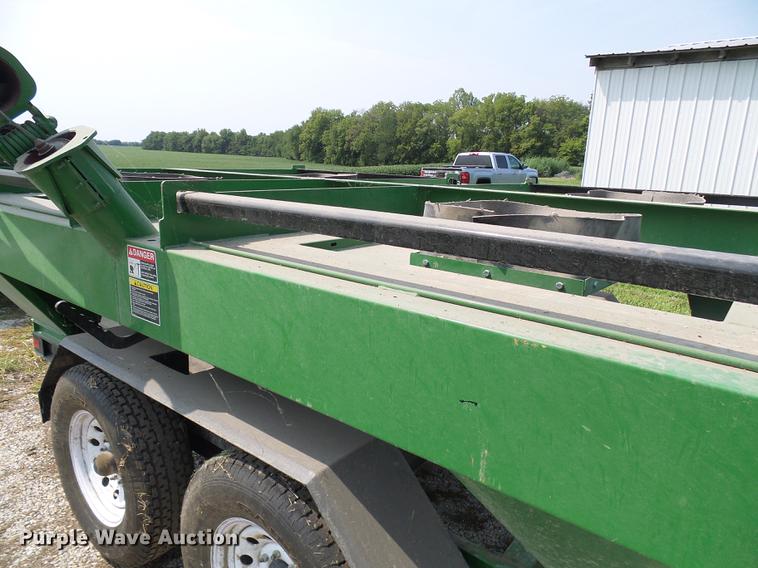 image for item DE5165 Patriot 200 seed tender trailer