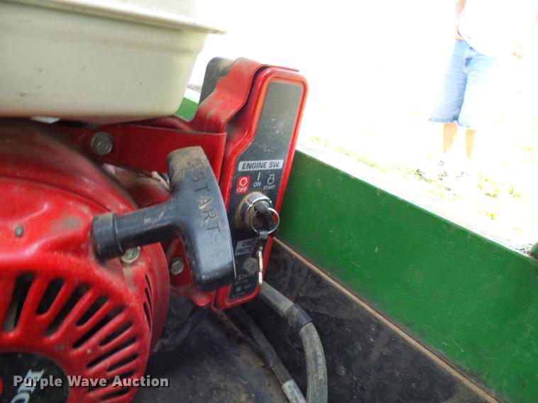 image for item DE5165 Patriot 200 seed tender trailer