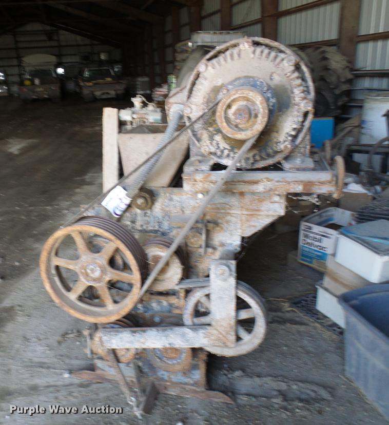 image for item DE5203 Roskamp Mfg roller mill