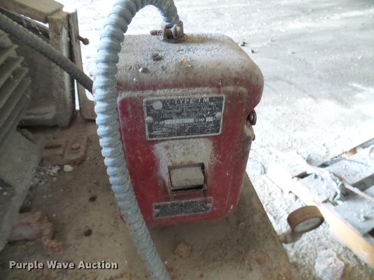 image for item DE5203 Roskamp Mfg roller mill