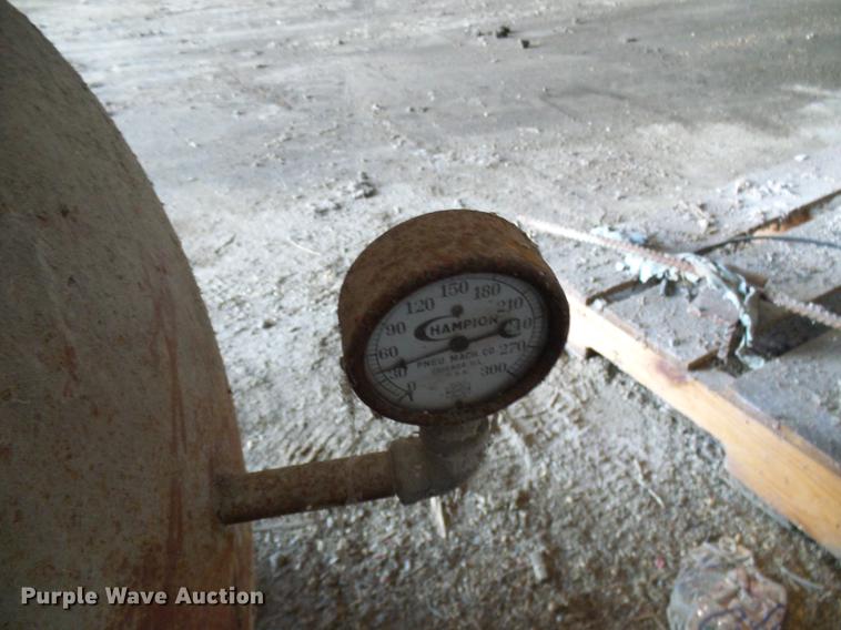 image for item DE5203 Roskamp Mfg roller mill