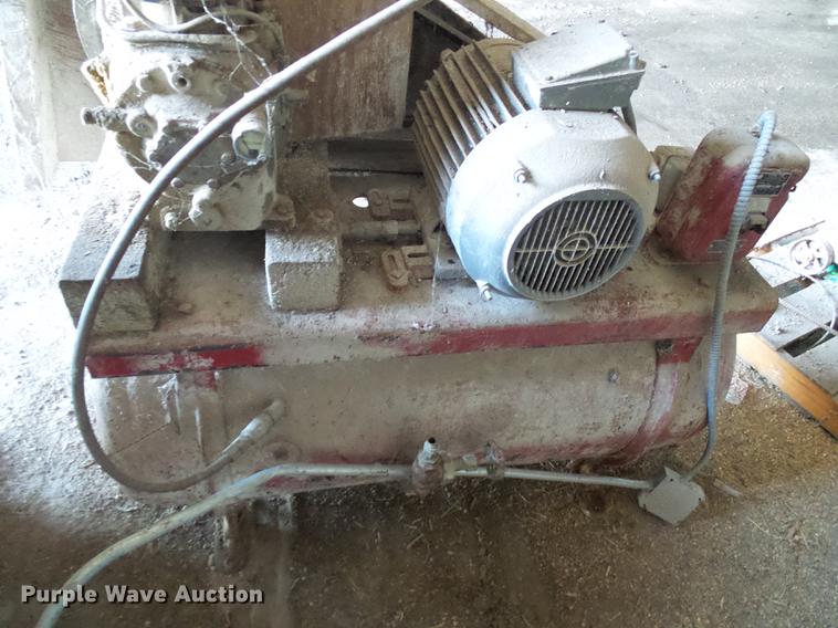 image for item DE5203 Roskamp Mfg roller mill