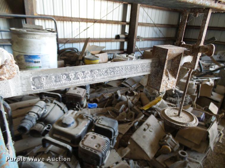 image for item DE5203 Roskamp Mfg roller mill