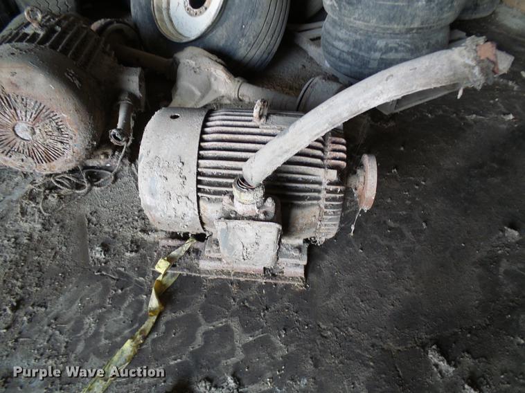 image for item DE5203 Roskamp Mfg roller mill