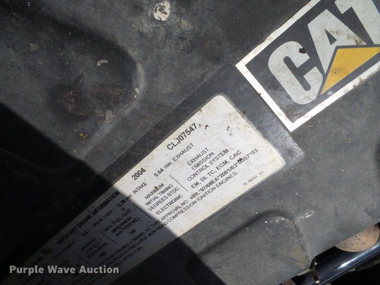 image for item DE5204 2005 Ag-Chem RoGator 1264C sprayer