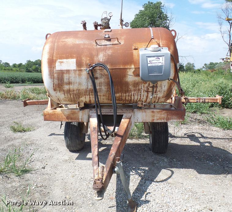 image for item DE5205 Anhydrous ammonia applicator