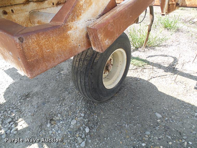 image for item DE5205 Anhydrous ammonia applicator