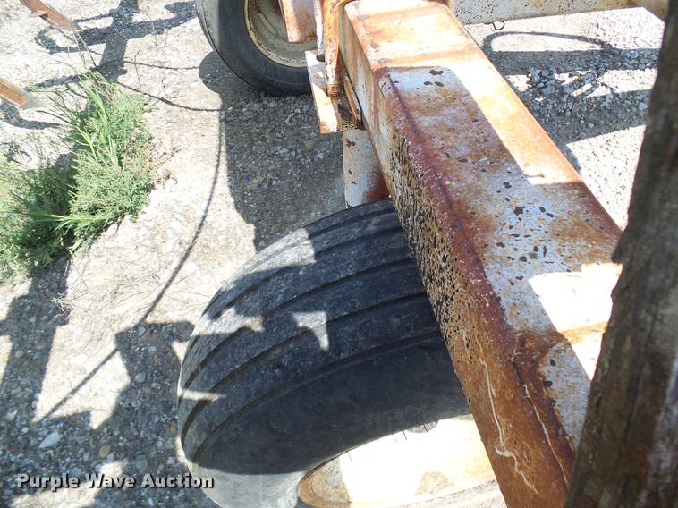 image for item DE5205 Anhydrous ammonia applicator