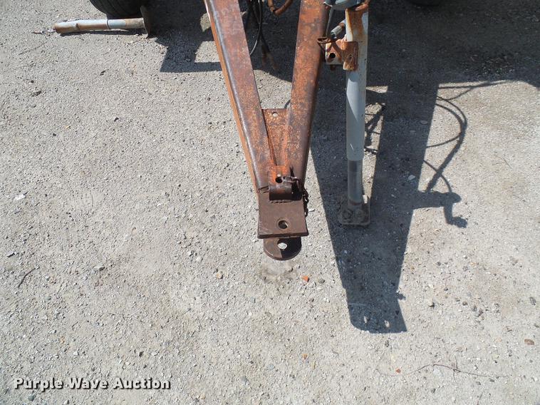 image for item DE5206 Anhydrous ammonia applicator