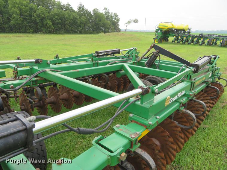 image for item DE6380 2005 Great Plains Turbo Till 4000TT vertical tillage