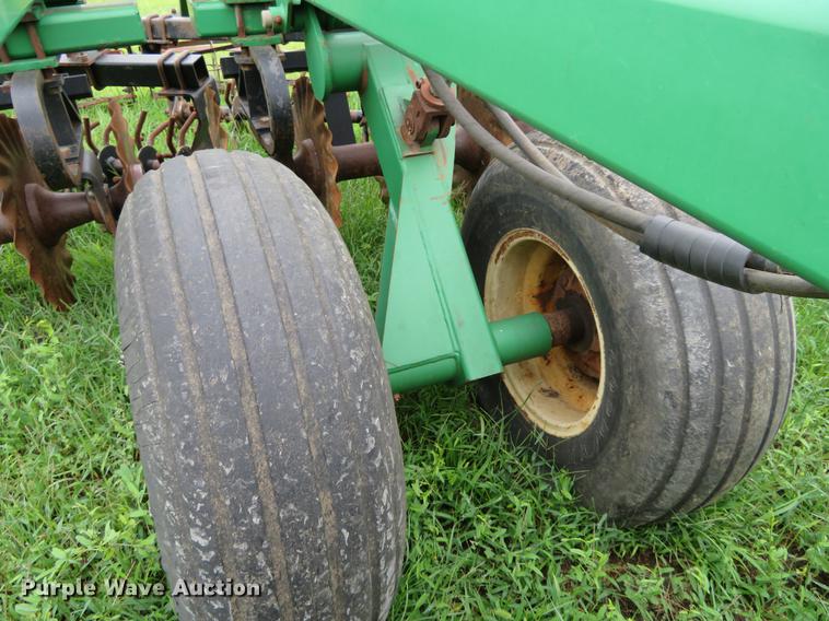 image for item DE6380 2005 Great Plains Turbo Till 4000TT vertical tillage