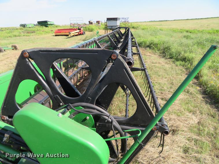 image for item DE6384 2002 John Deere 925F platform head