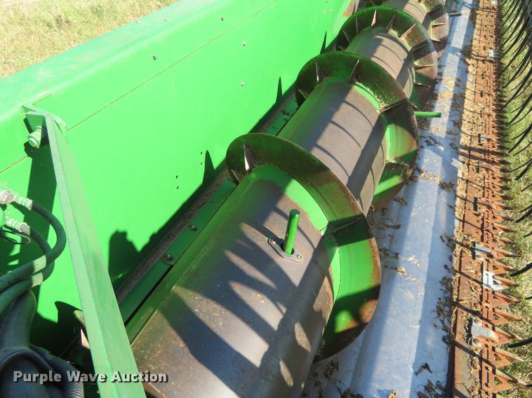 image for item DE6384 2002 John Deere 925F platform head